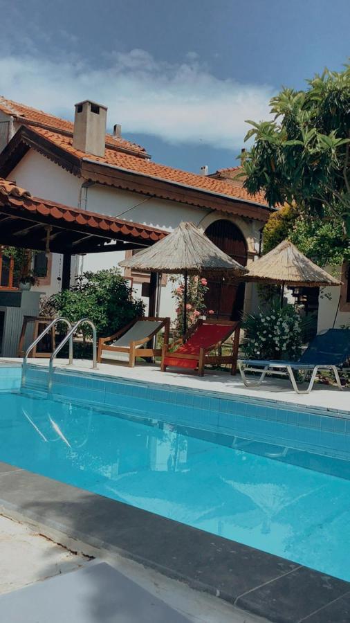 Akropolis Guest House Бергама Екстериор снимка