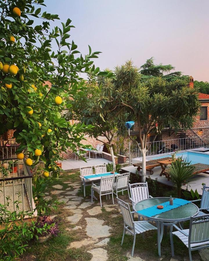 Akropolis Guest House Бергама Екстериор снимка