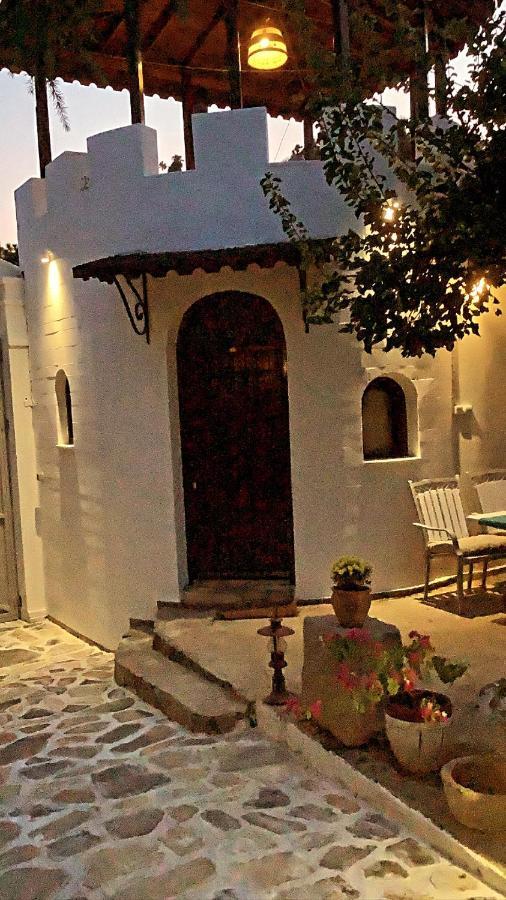 Akropolis Guest House Бергама Екстериор снимка