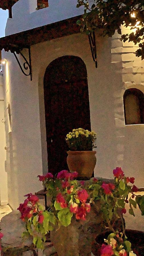Akropolis Guest House Бергама Екстериор снимка
