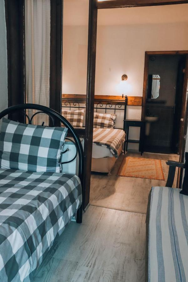 Akropolis Guest House Бергама Екстериор снимка
