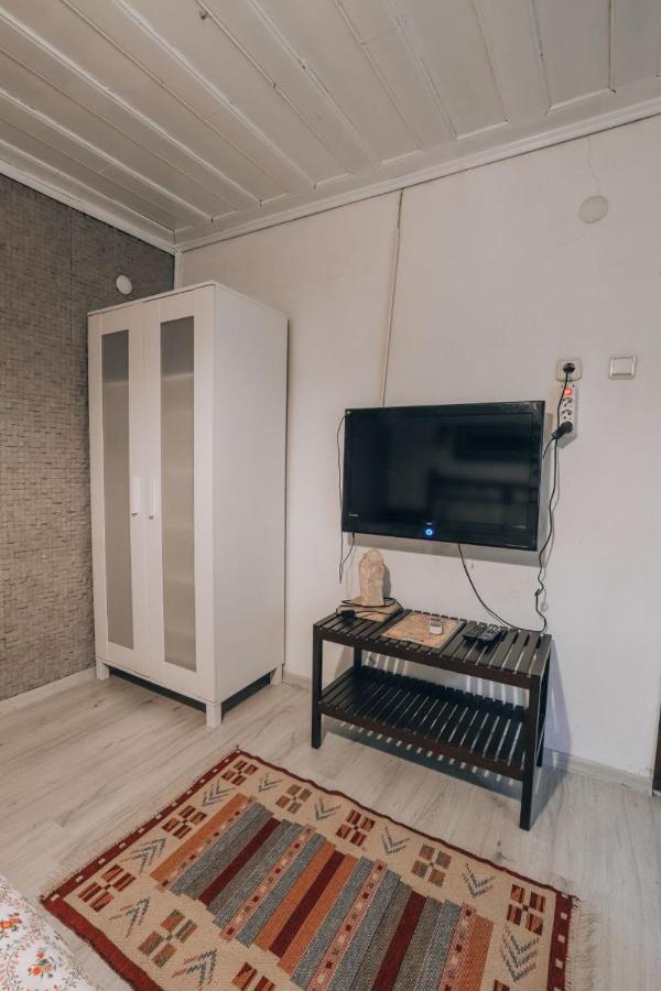 Akropolis Guest House Бергама Екстериор снимка