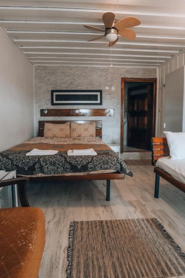 Akropolis Guest House Бергама Екстериор снимка