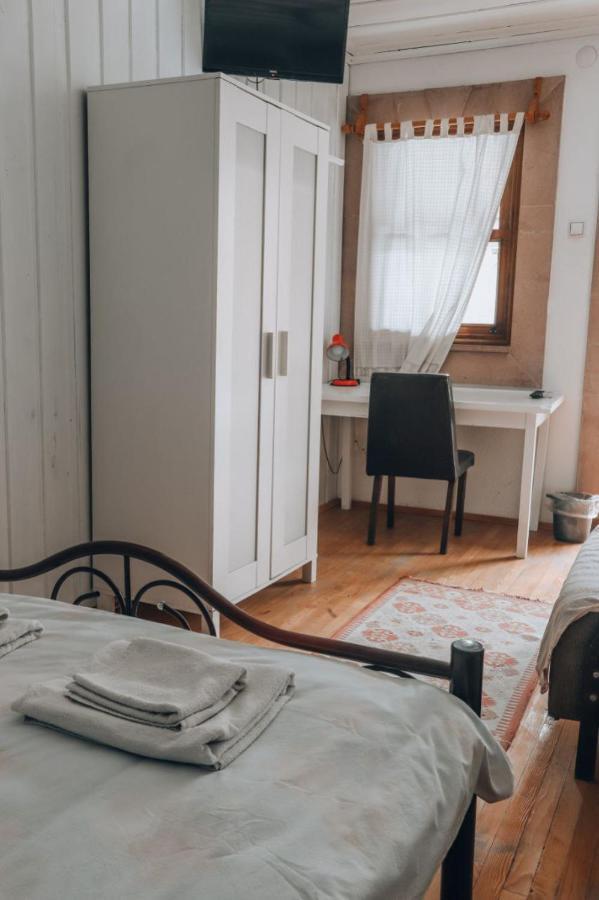 Akropolis Guest House Бергама Екстериор снимка